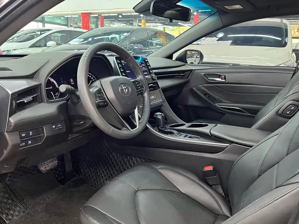 TOYOTA AVALON 2021