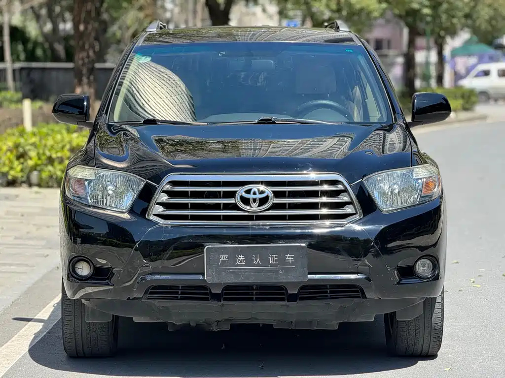 TOYOTA HIGHLANDER 2011