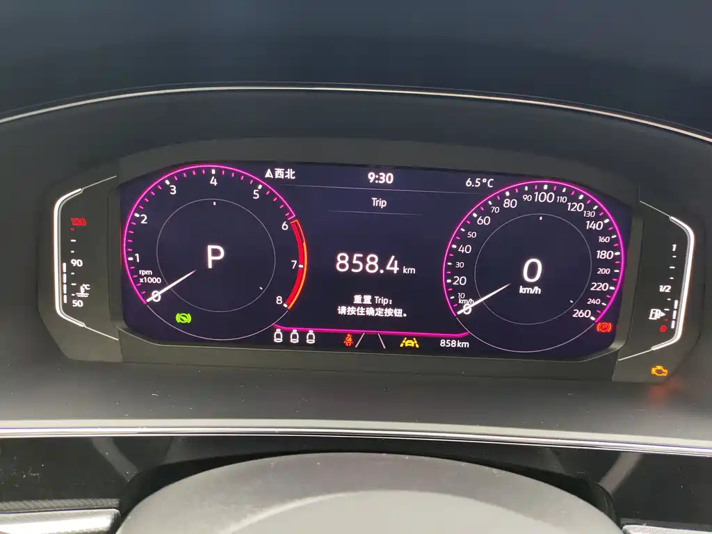 VOLKSWAGEN PASSAT 2024