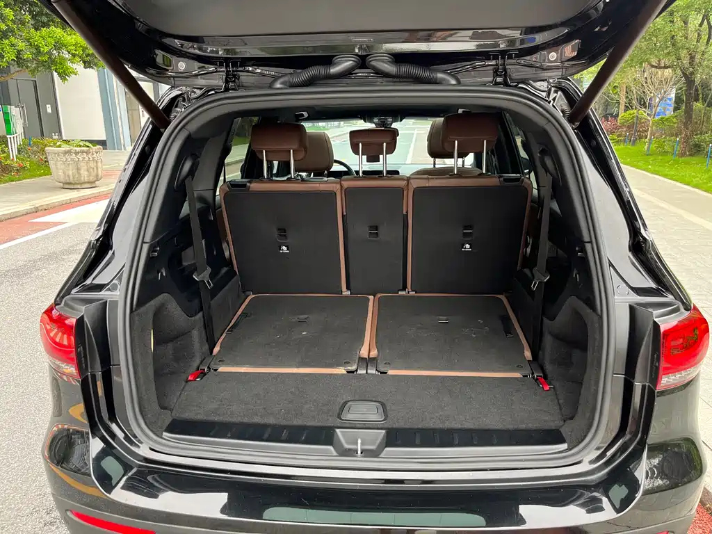MERCEDES BENZ GLB 2021