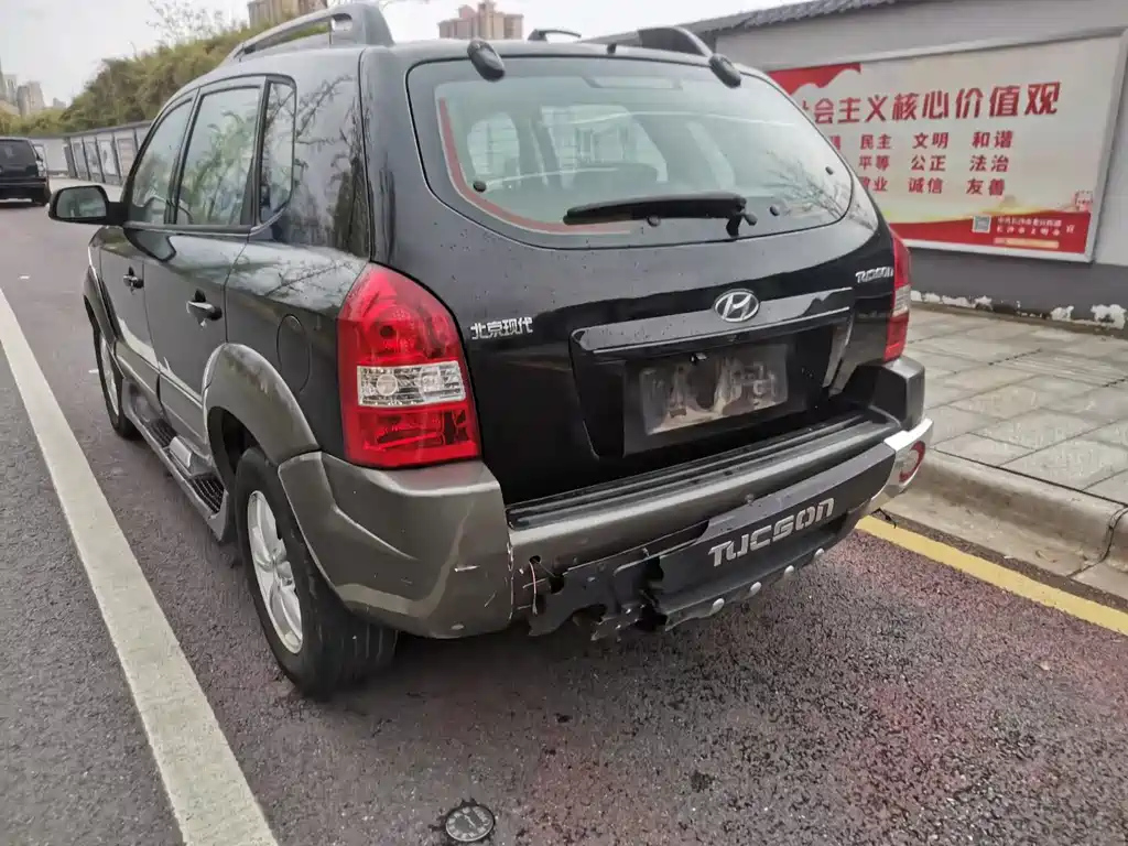 HYUNDAI TUCSON 2010