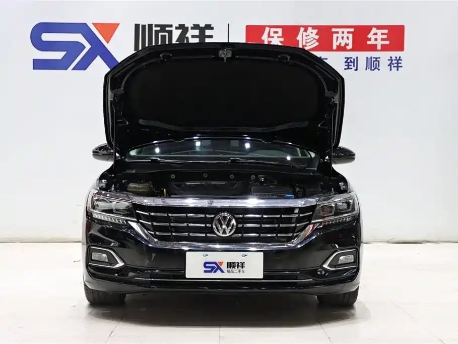 VOLKSWAGEN PASSAT 2019