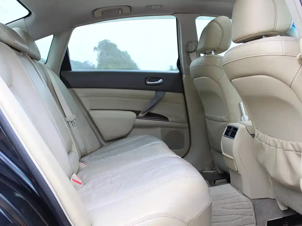 NISSAN TEANA 2009