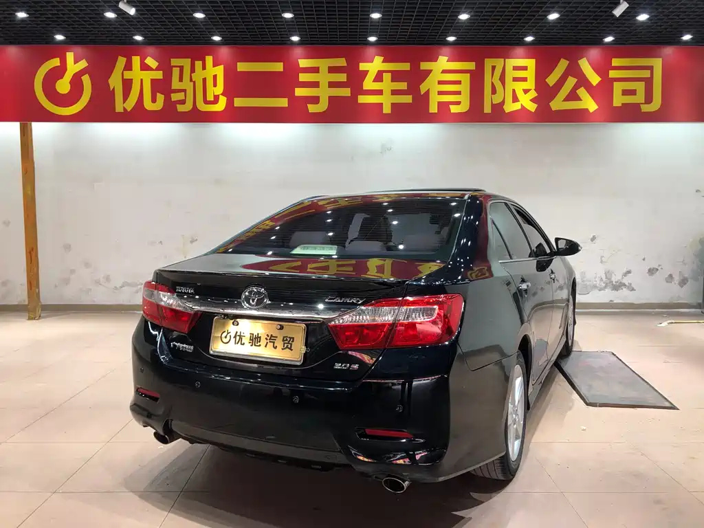 TOYOTA CAMRY 2013