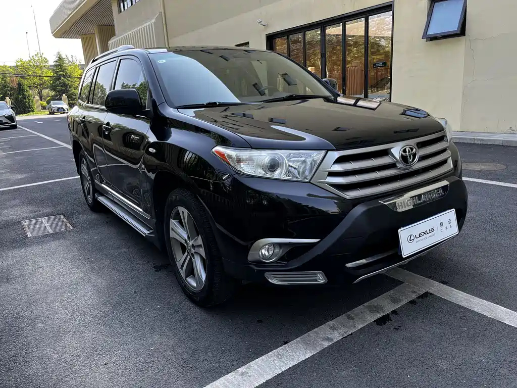 TOYOTA HIGHLANDER 2013