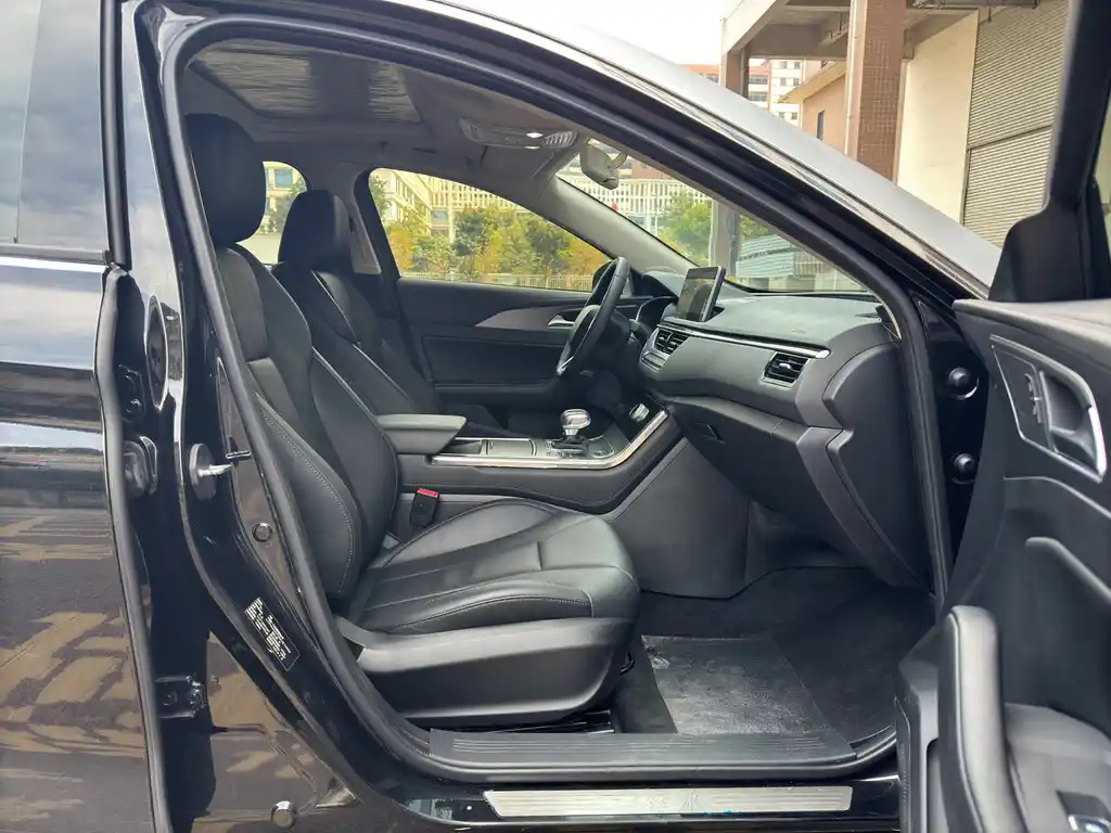 HONGQI H5 2022