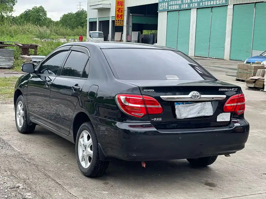 TOYOTA COROLLA 2013