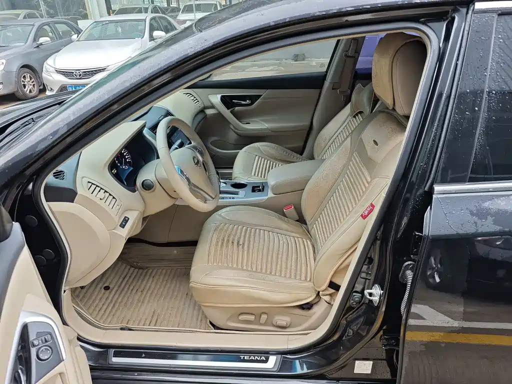 NISSAN TEANA 2018