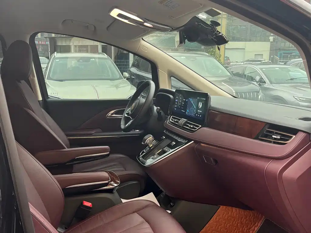 HONGQI HQ9 2023