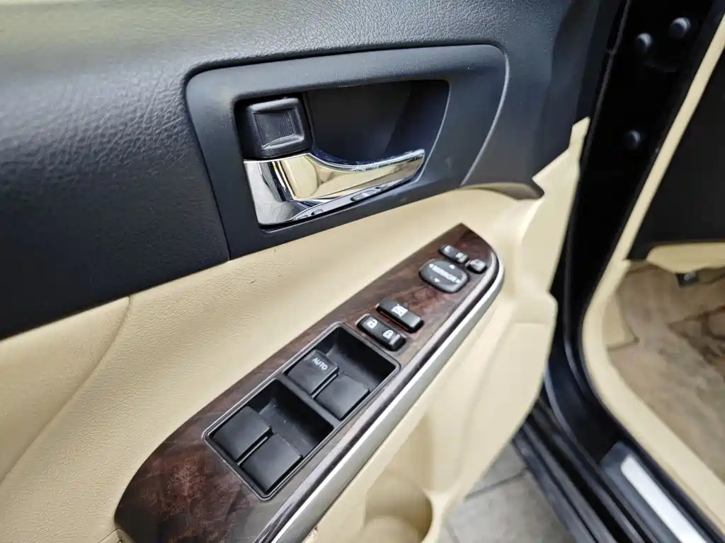 TOYOTA CAMRY 2016