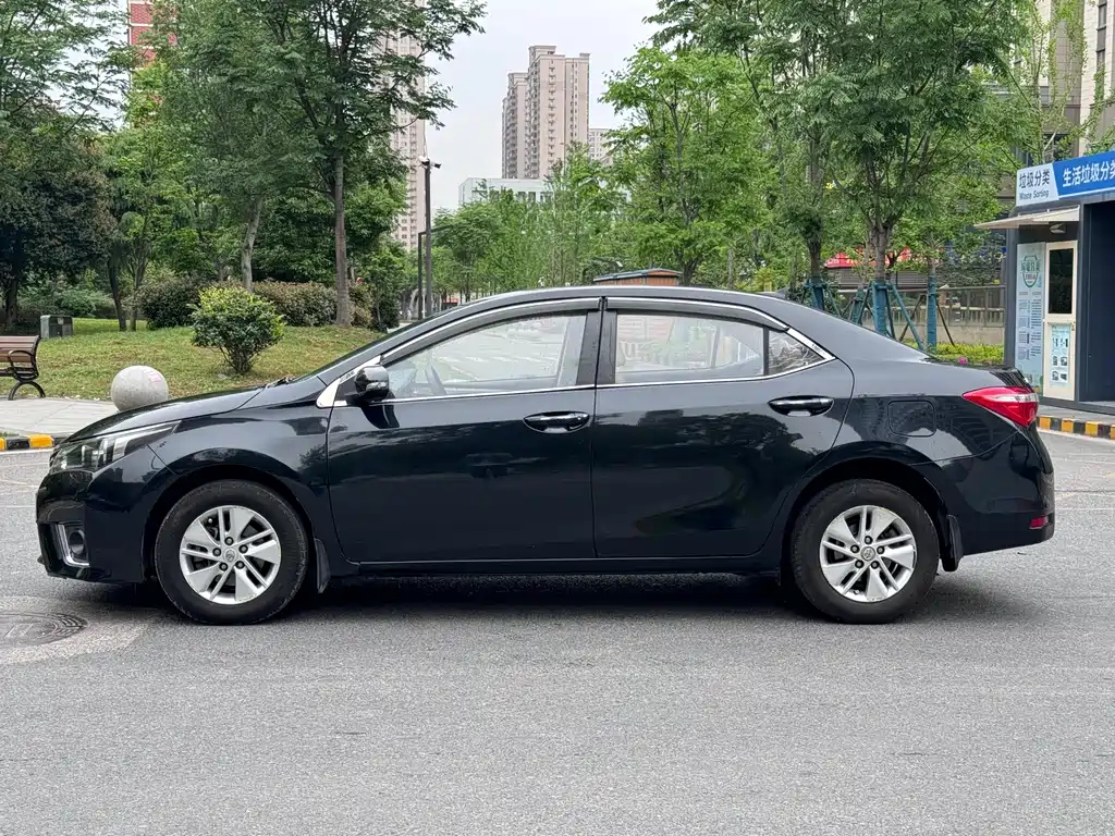 TOYOTA COROLLA 2016