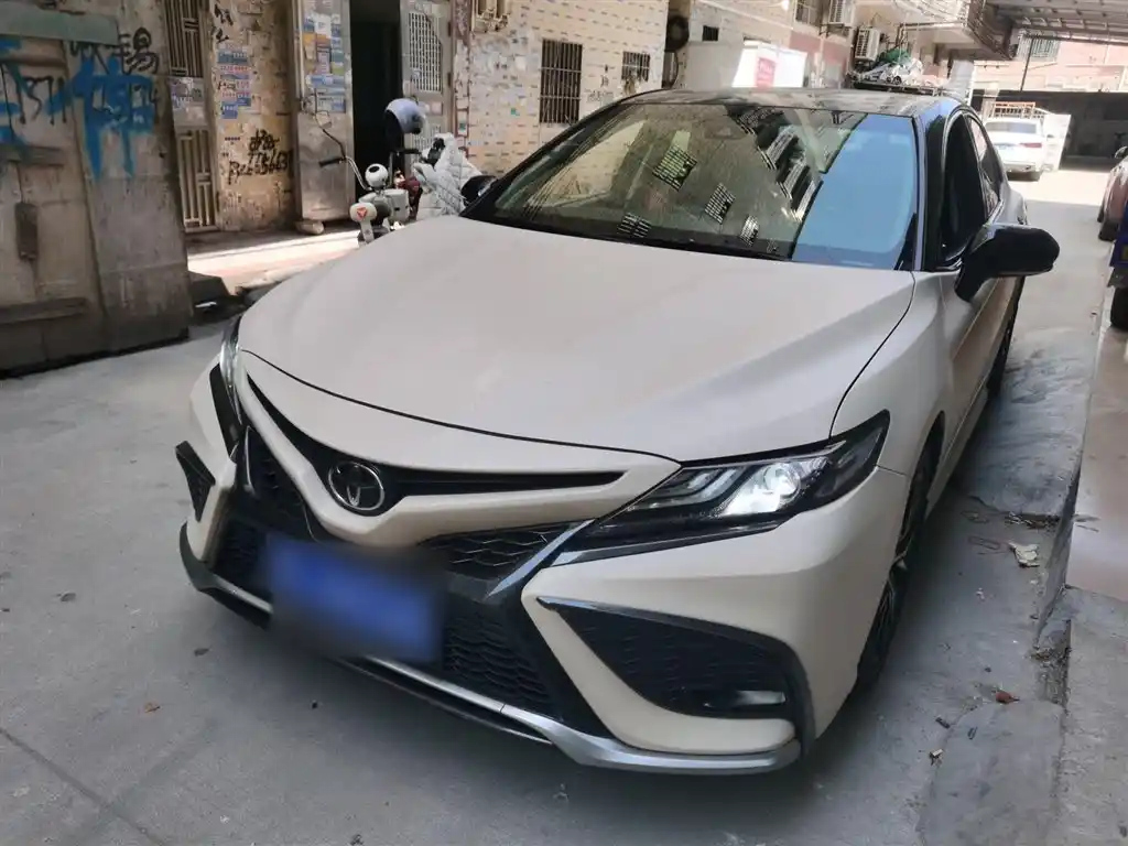 TOYOTA CAMRY 2021