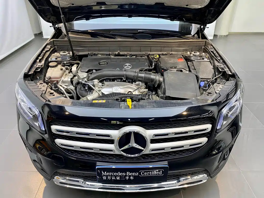 MERCEDES BENZ GLB 2023