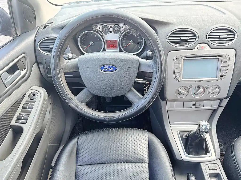 FORD FOCUS 2011