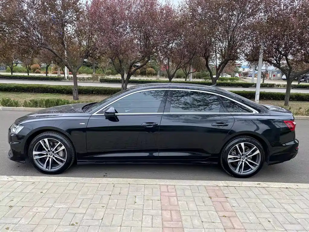 AUDI A6L 2021
