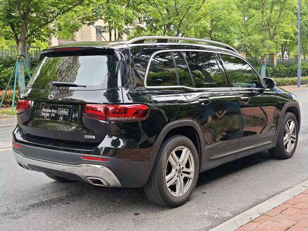 MERCEDES BENZ GLB 2021