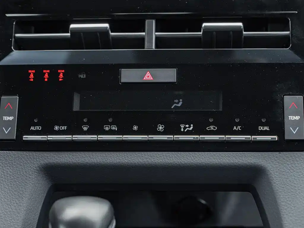 TOYOTA AVALON 2022