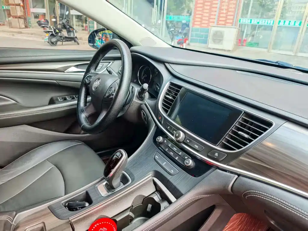 BUICK LACROSSE 2021