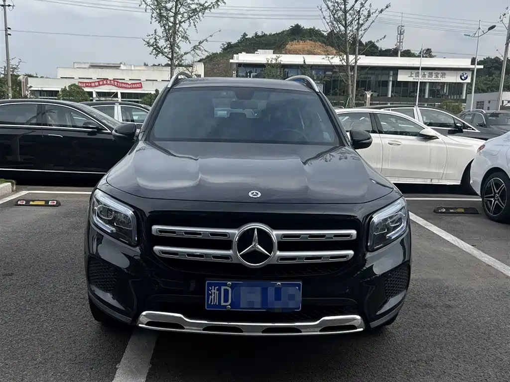 MERCEDES BENZ GLB 2021