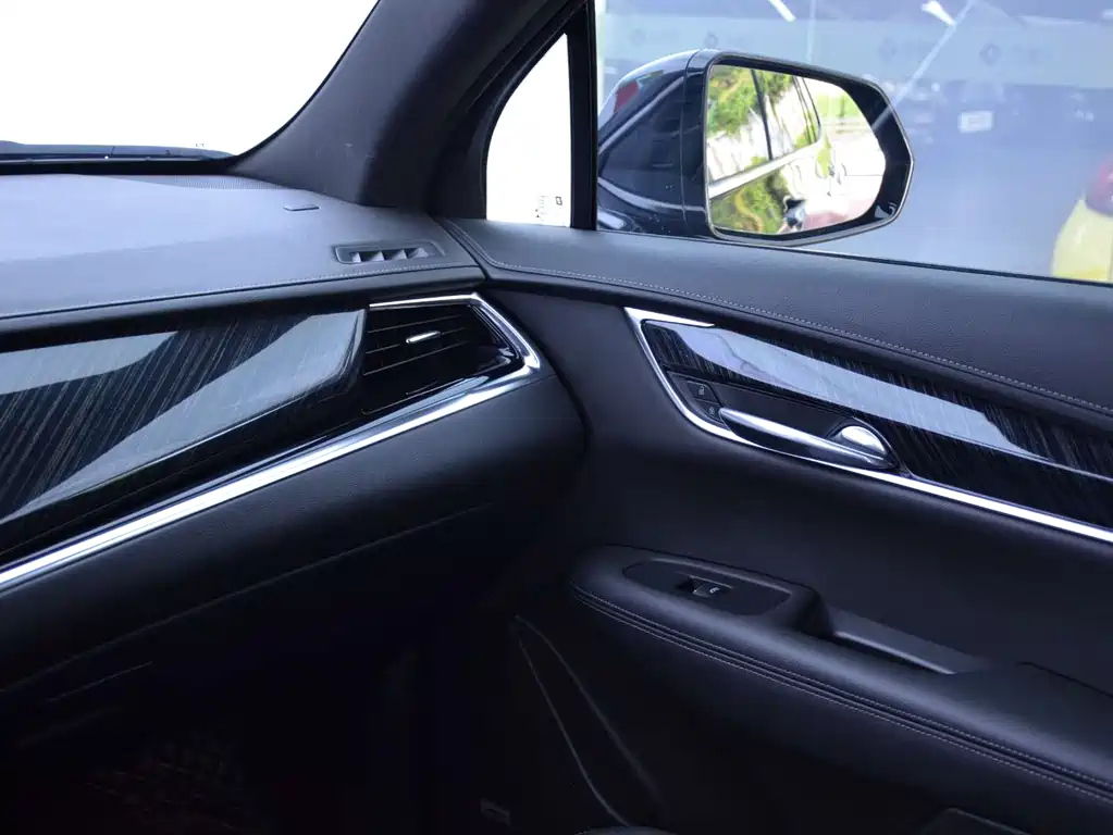 CADILLAC XT6 2021