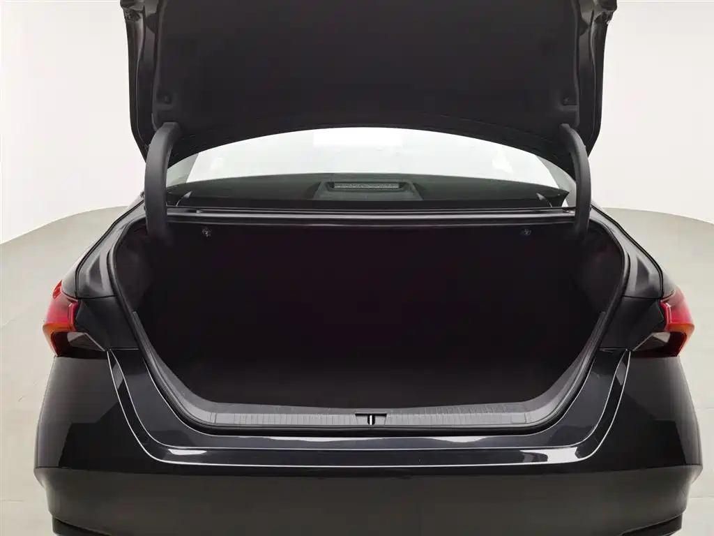 TOYOTA AVALON 2022
