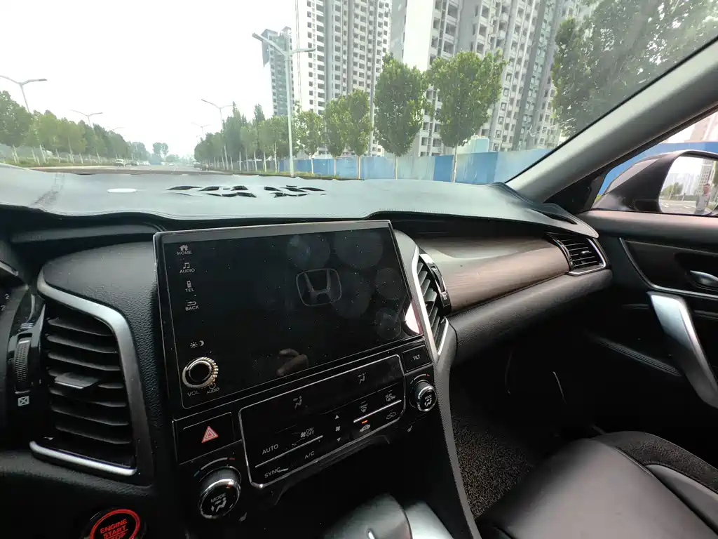 HONDA AVANCIER 2017
