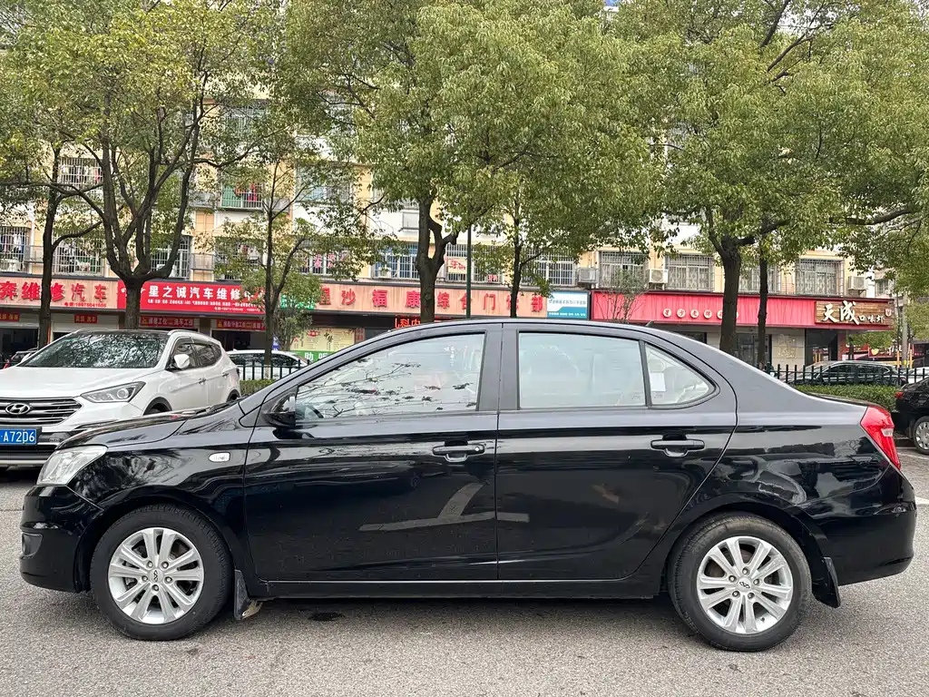 CHERY E3 2015