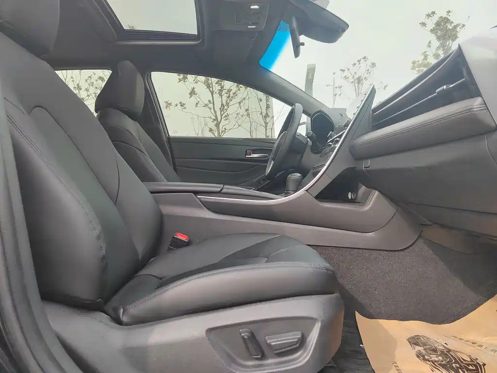 TOYOTA AVALON 2021