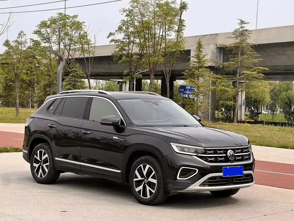 VOLKSWAGEN TAYRON 2023