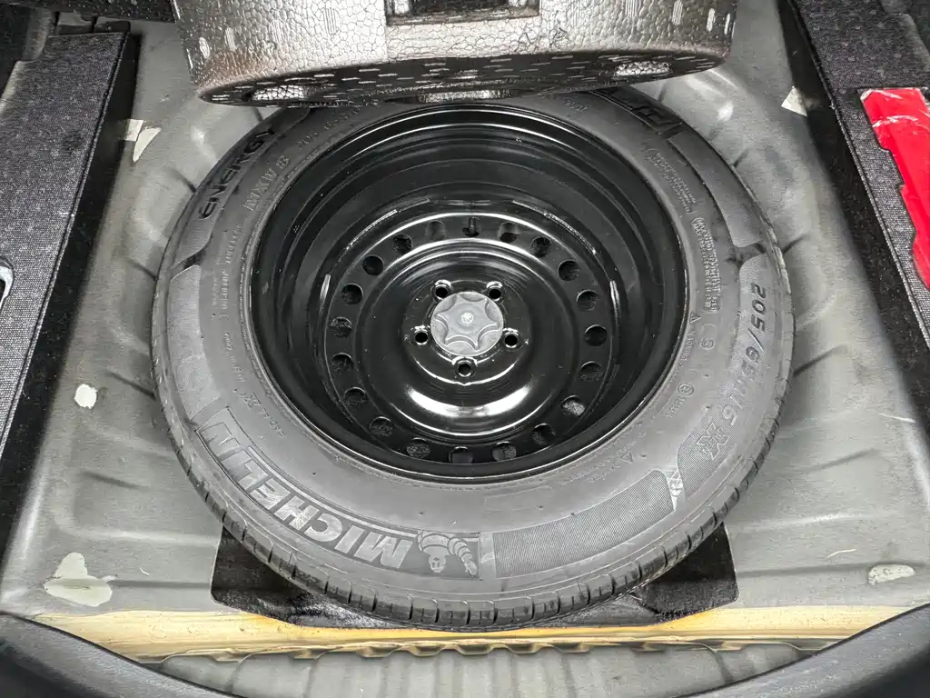 NISSAN TEANA 2013