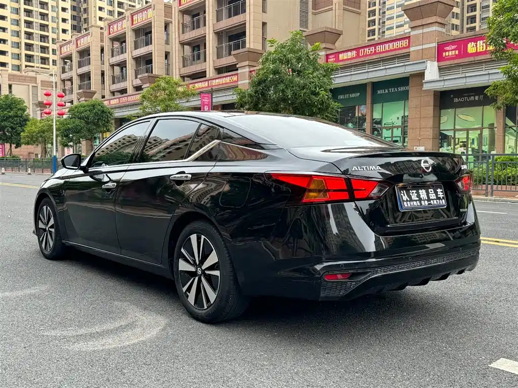 NISSAN TEANA 2021