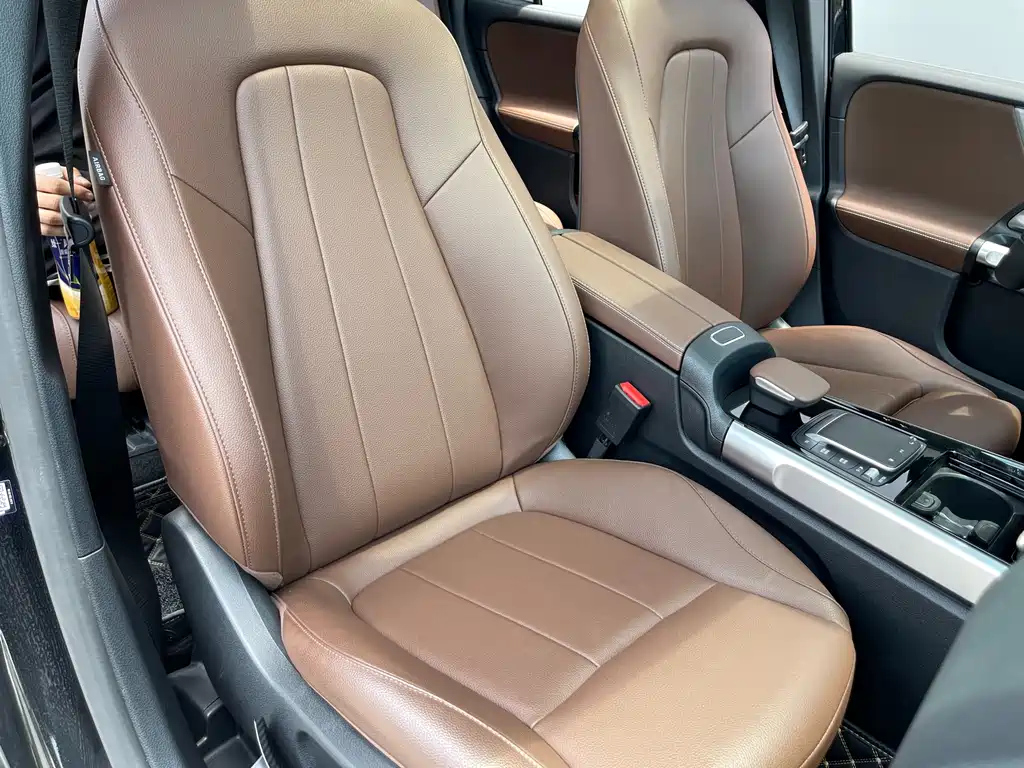 MERCEDES BENZ GLB 2022