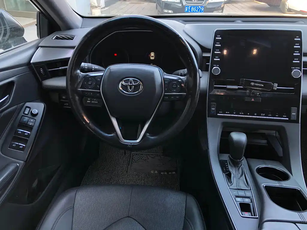 TOYOTA AVALON 2021
