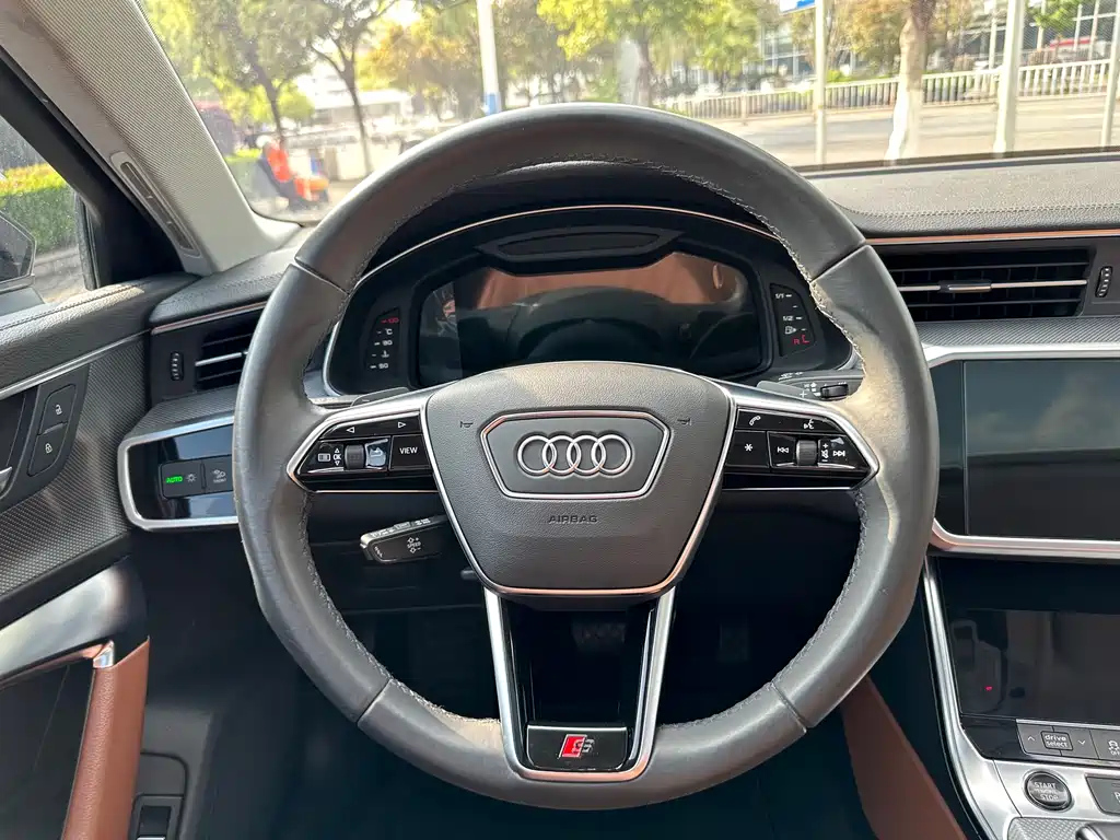 AUDI A6L 2021
