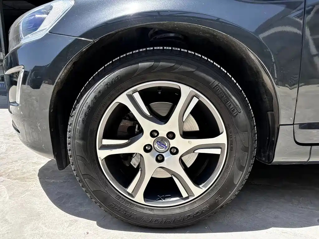 VOLVO XC60 IMPORT 2014