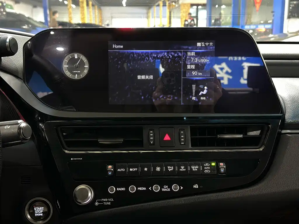 LEXUS ES 2022