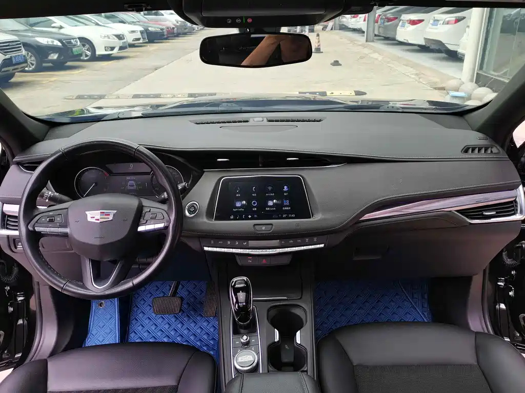 CADILLAC XT4 2021