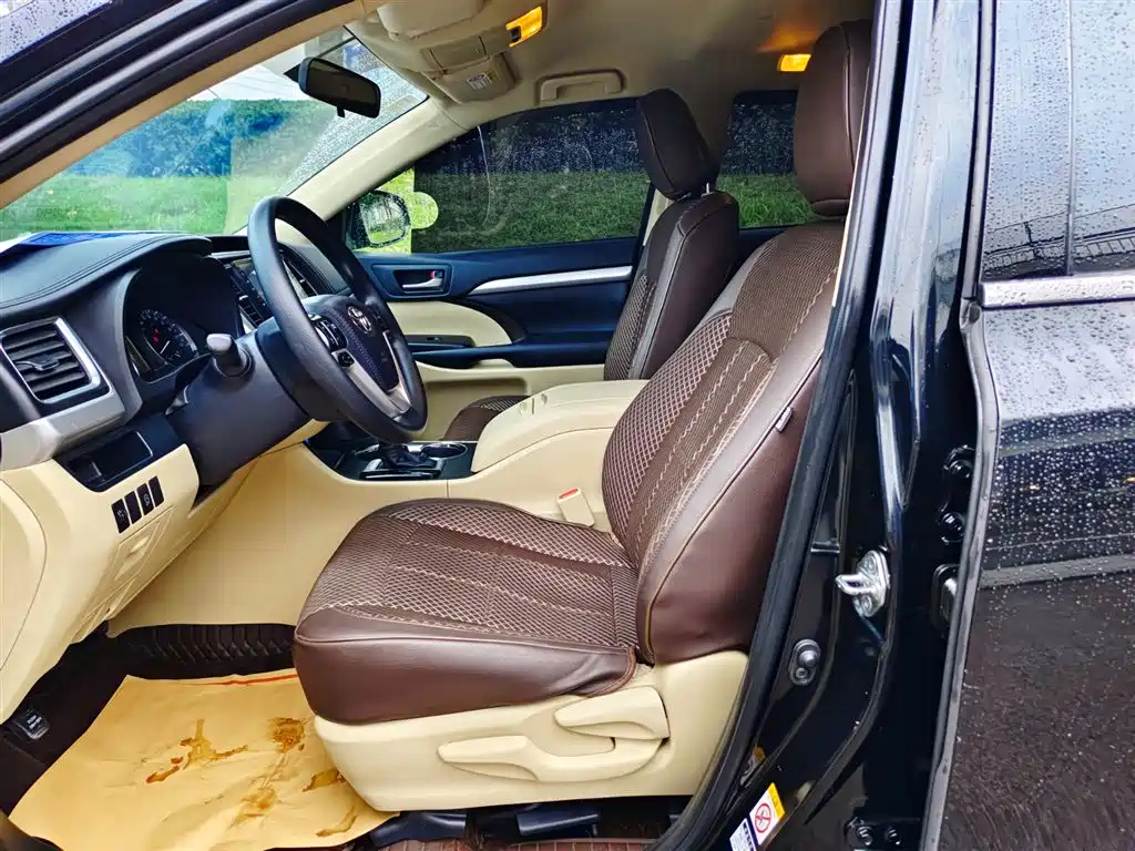 TOYOTA HIGHLANDER 2021