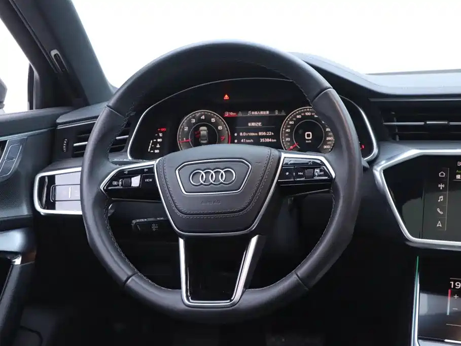 AUDI A6L 2023