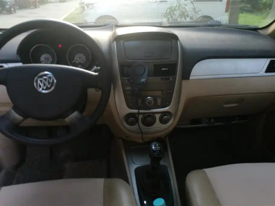 BUICK EXCELLE 2013
