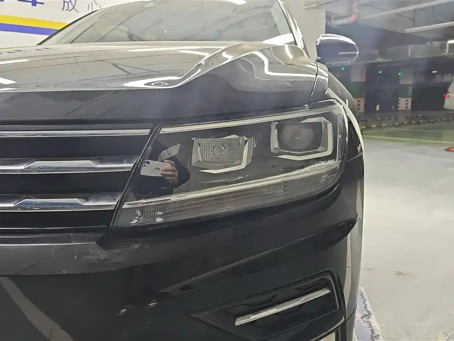 VOLKSWAGEN TIGUAN L 2020