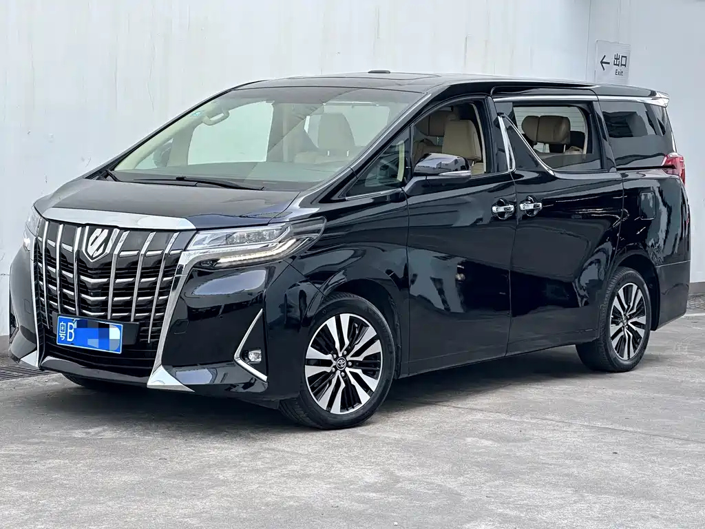 TOYOTA ALPHARD 2018