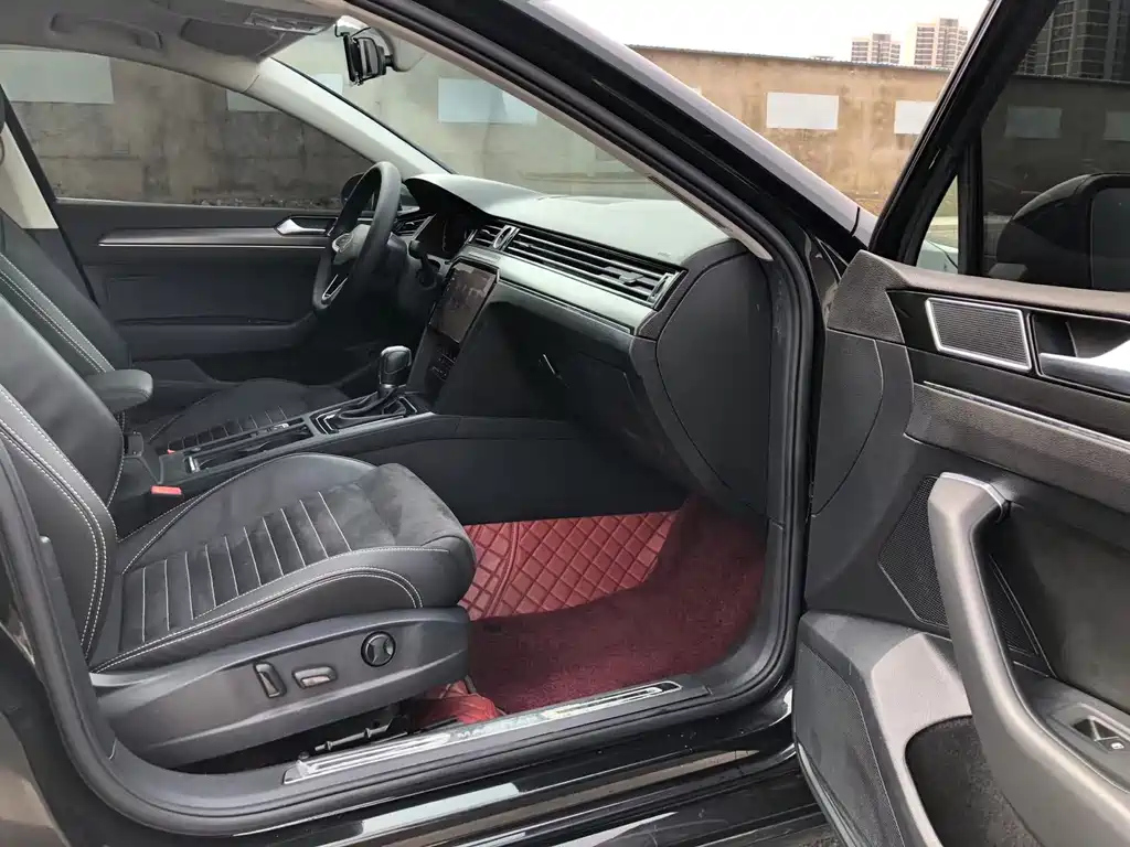 VOLKSWAGEN MAGOTAN 2021