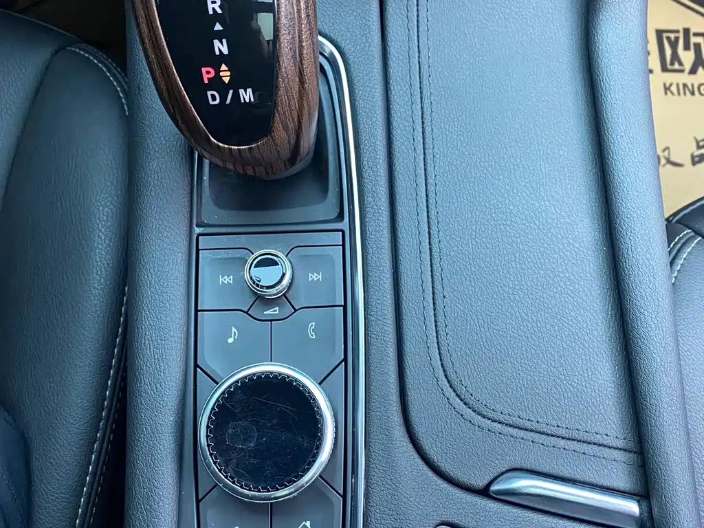 CADILLAC XT6 2022