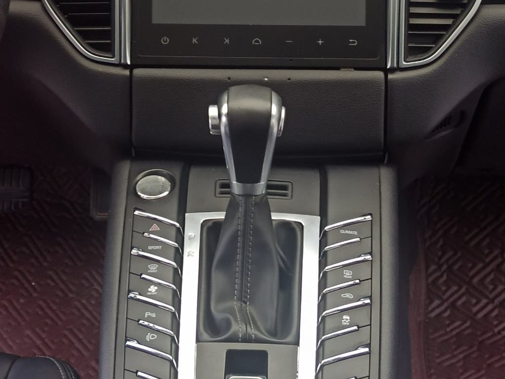 ZOTYE SR9 2017