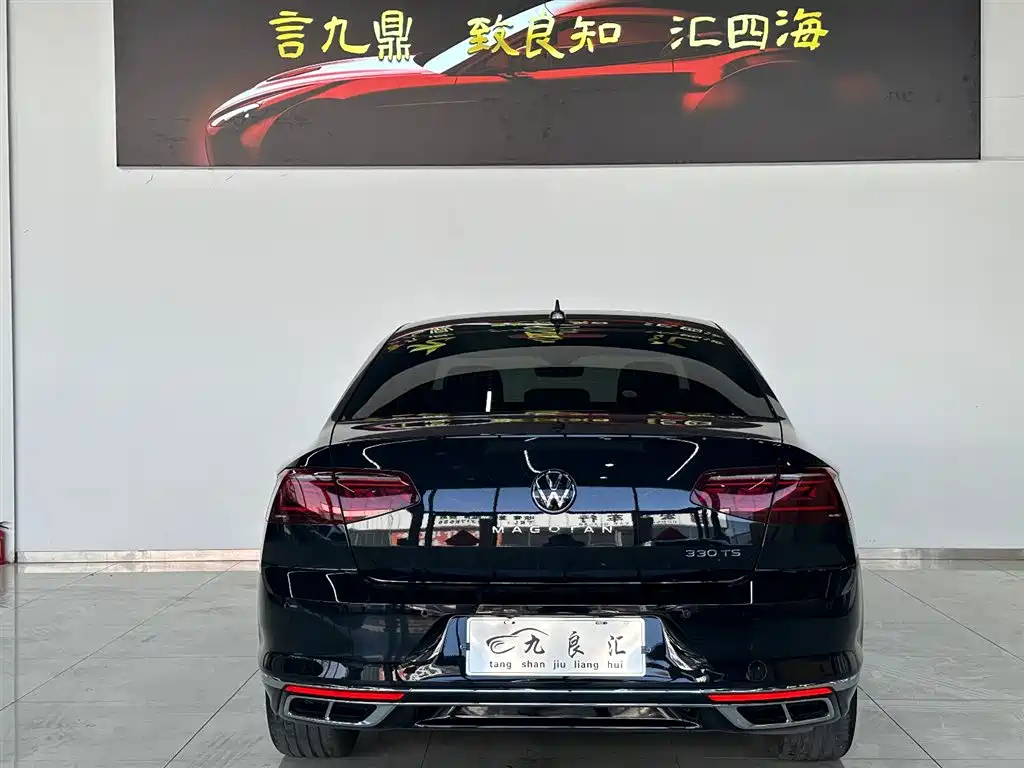 VOLKSWAGEN MAGOTAN 2023