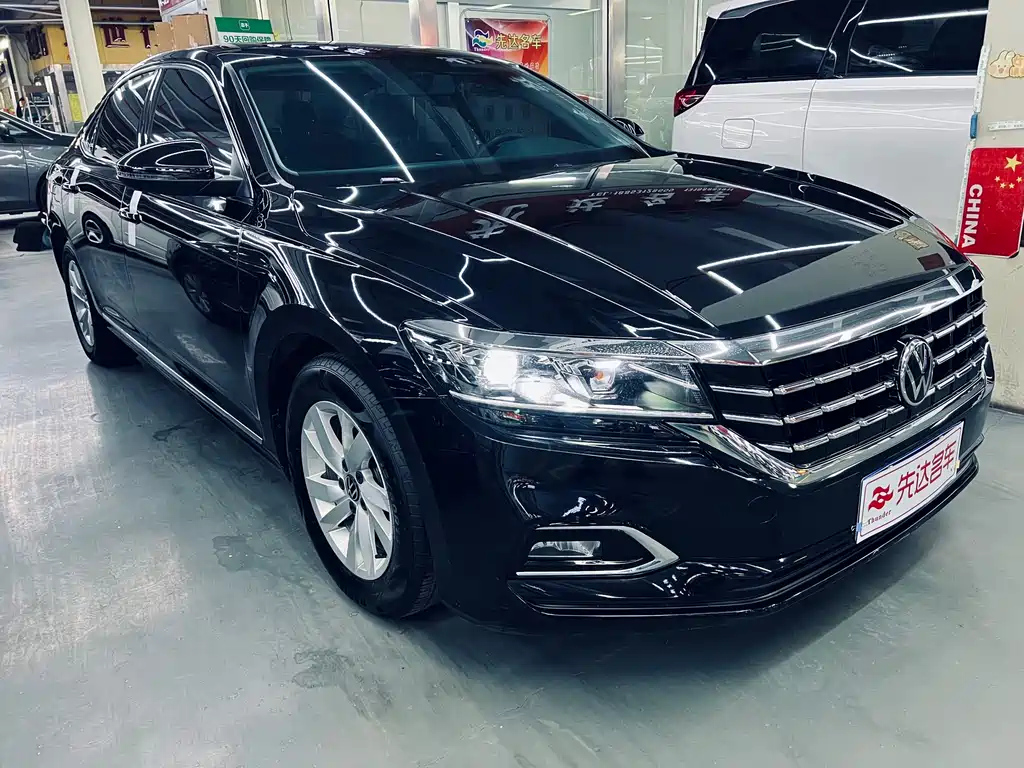 VOLKSWAGEN PASSAT 2020