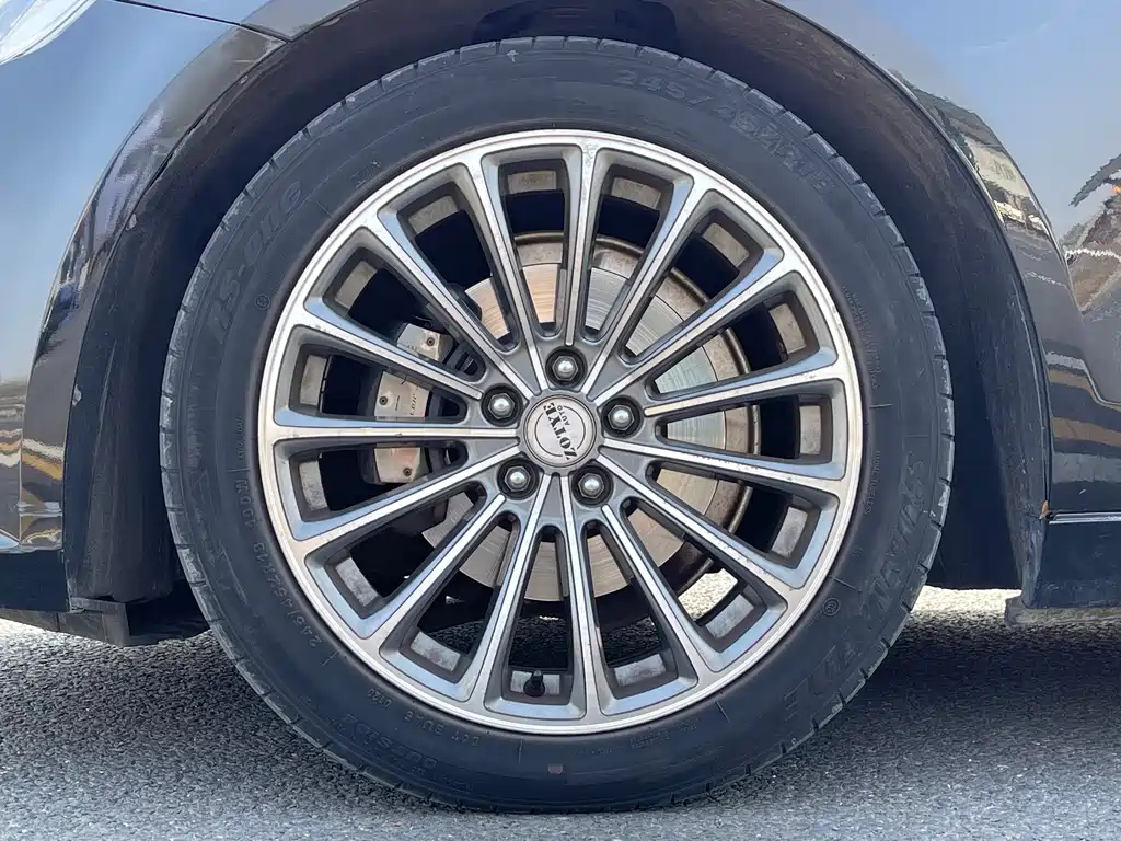 ZOTYE Z700 2017