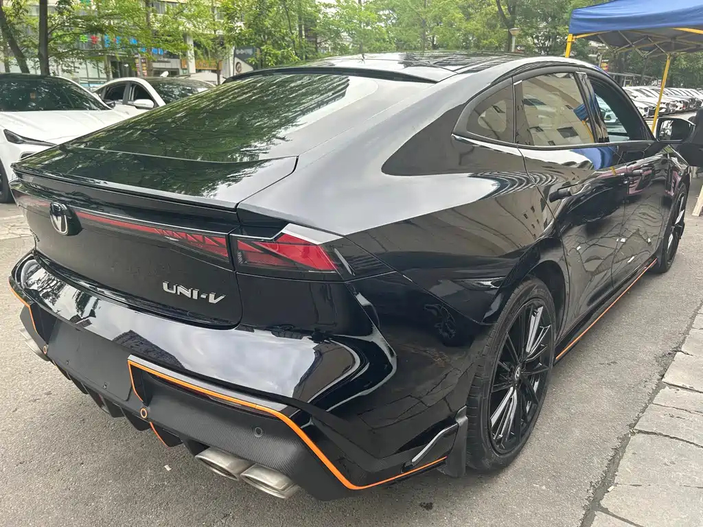 CHANGAN UNI-V 2023