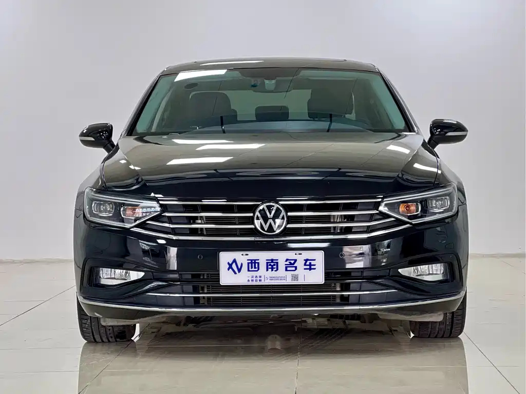 VOLKSWAGEN MAGOTAN 2022